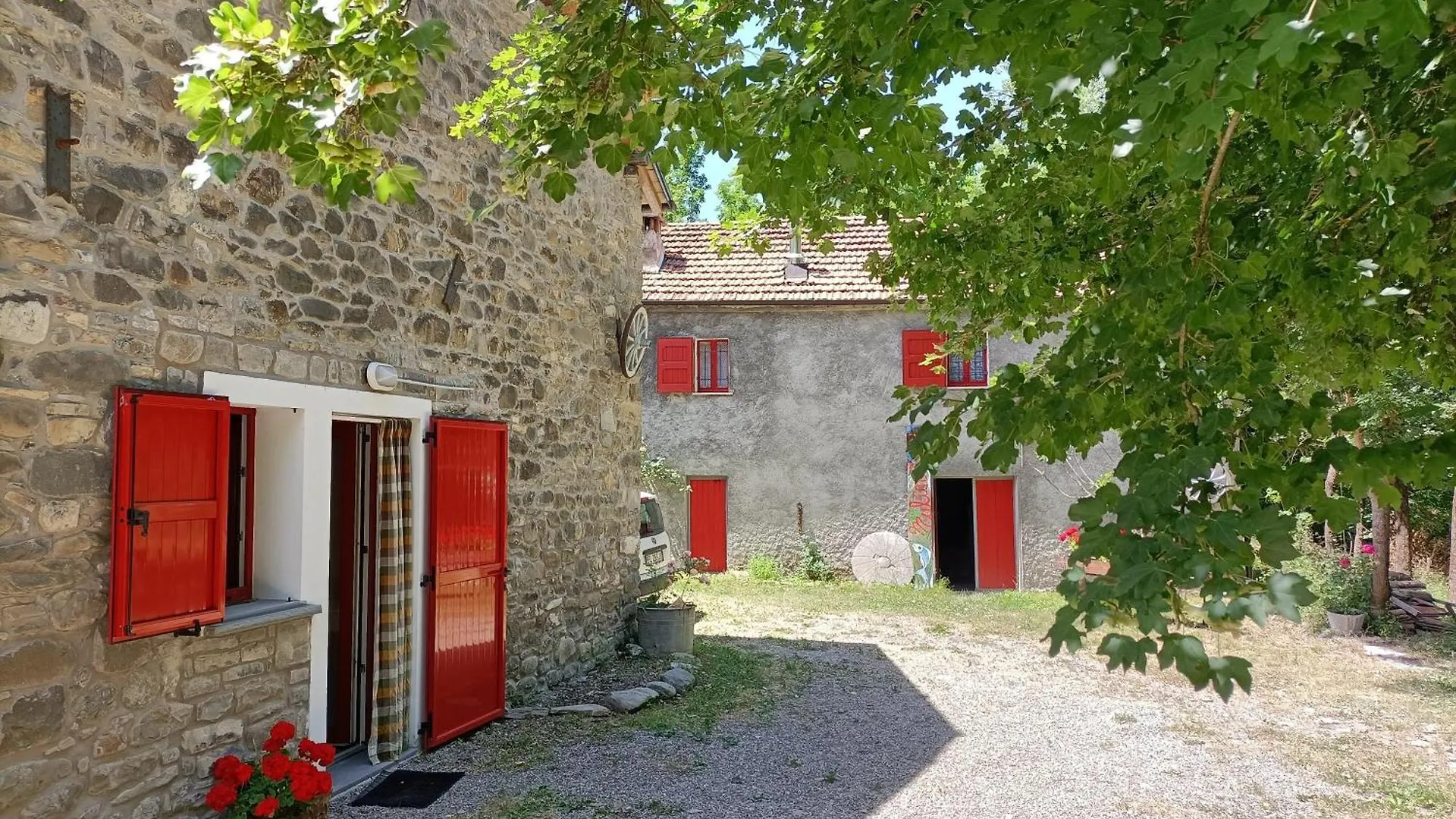 Holiday home Agriturismo Antico Mulino Sul Dolo - La Vecchia Casa In Sasso Montefiorino