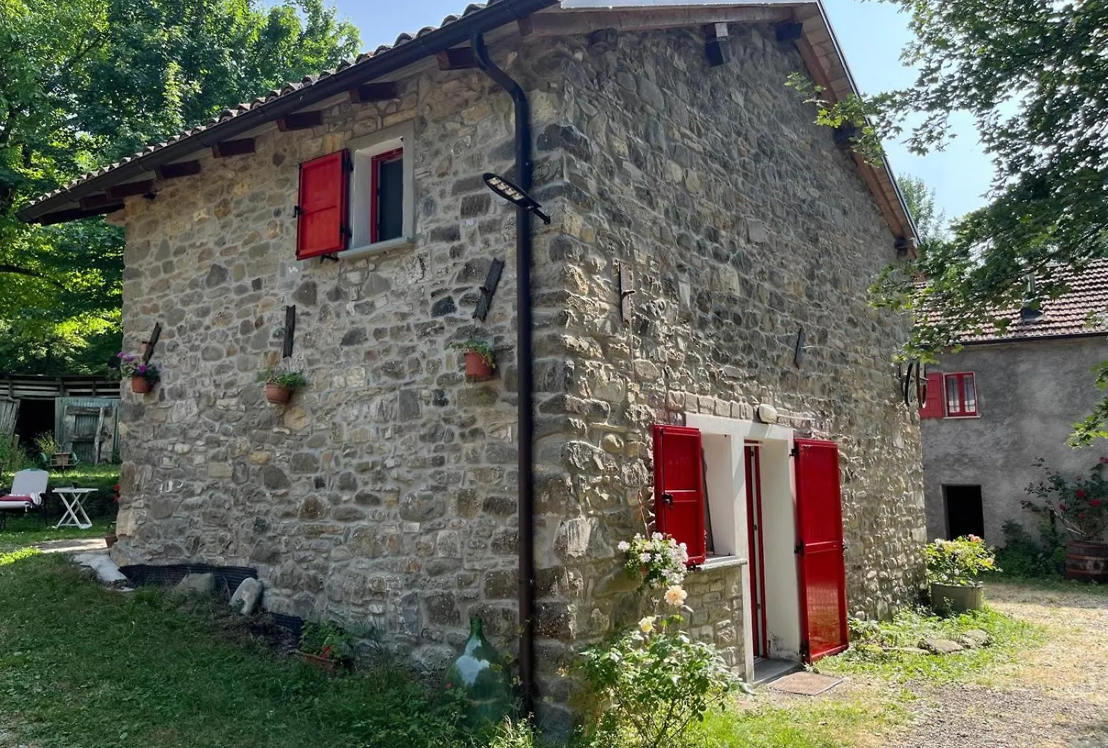Agriturismo Antico Mulino Sul Dolo - La Vecchia Casa In Sasso Montefiorino